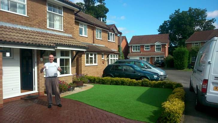 Artificial Grass Installation Basingstoke - Town Grass